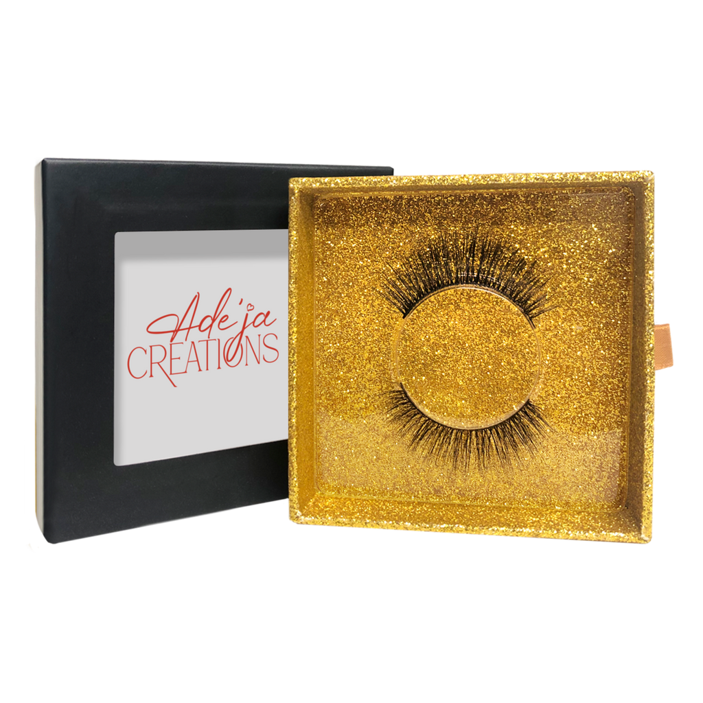 viaGlamour image of a Eyelashes